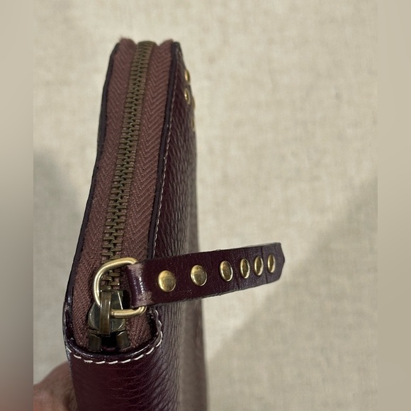 Celine Vintage Grainy Leather Continental Wallet - Picture 6 of 10